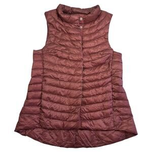 Athleta XS Downkind Vest Burgundy Lightweight Packable Down Puffer Mauve Berry